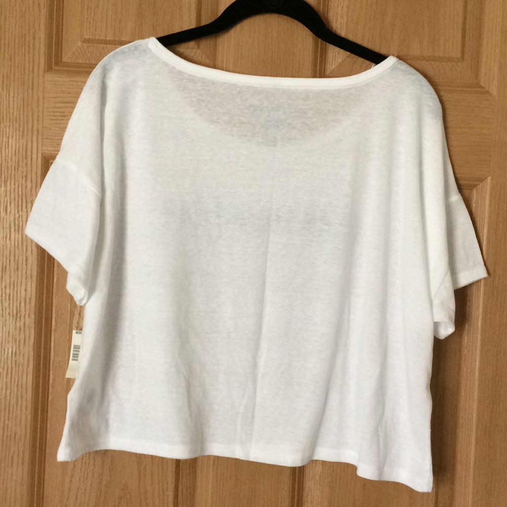 Crop top - Picture 2 of 4